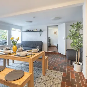 Apartment Freshly Renovated, Hamburg